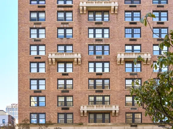 575 Park Avenue image 8 of 8