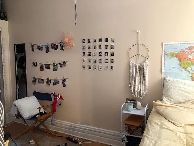 Bedroom 2-fits Queen