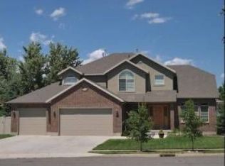 1689 E Crescent View Cir, Sandy, UT 84092