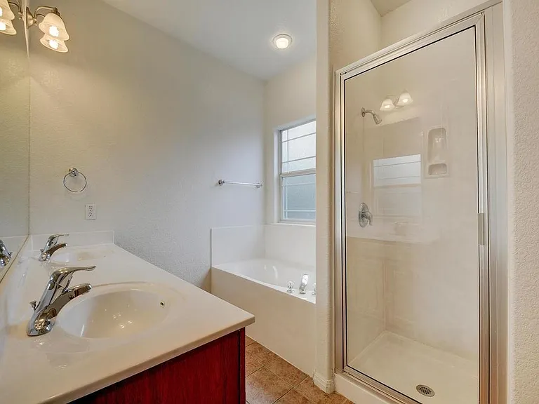 504 Nelray Blvd — Photo 5