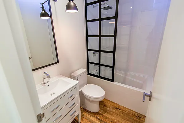 Rented by Nooklyn NYC LLC | media 32