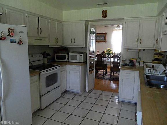 2nd image of 2020 Stanten Ln