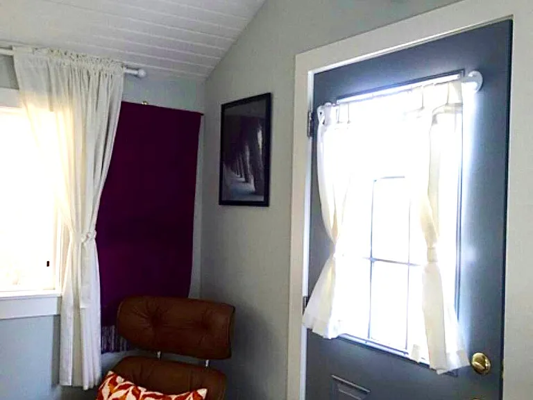 575 Valle Vista Ave #4 — Photo 3