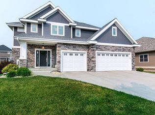 1133 Ireland Dr, Waunakee, WI 53597