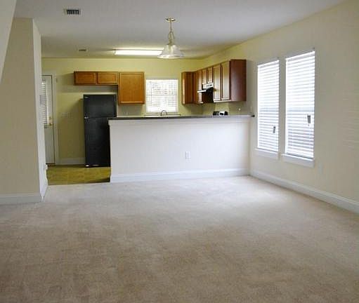 2nd image of 679 Corduroy Ct