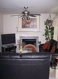 5th image of 19 Little Brook Cir