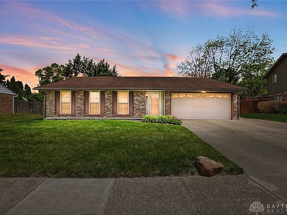 5th image of 6824 Laurelview Dr