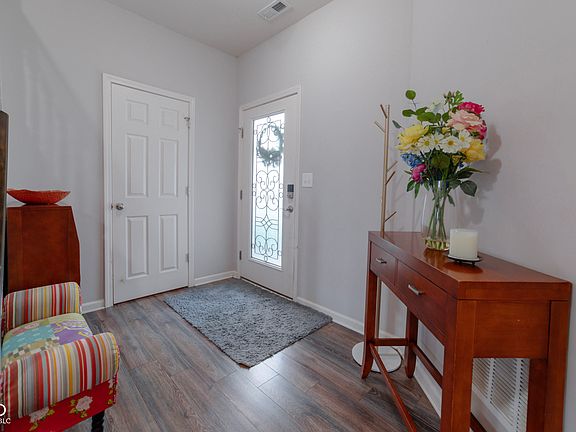 5th image of 2483 Shadow Bend Dr