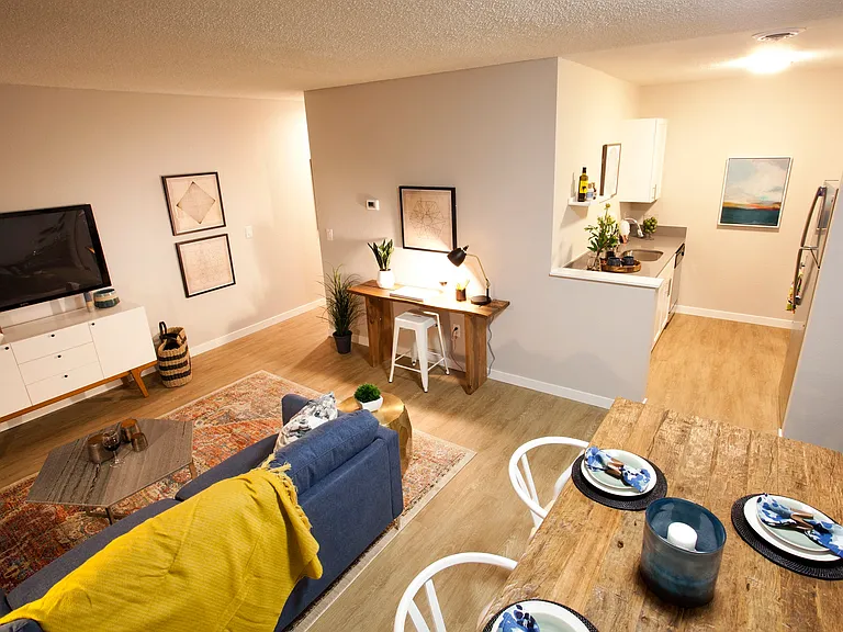Evergreen Ridge Apartments — Photo 6