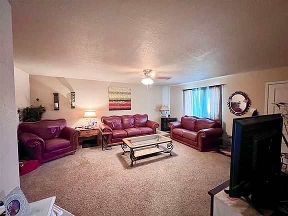 2nd image of 2711 S Olivia Ave