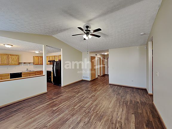 5th image of 7884 Fairfax Loop Dr