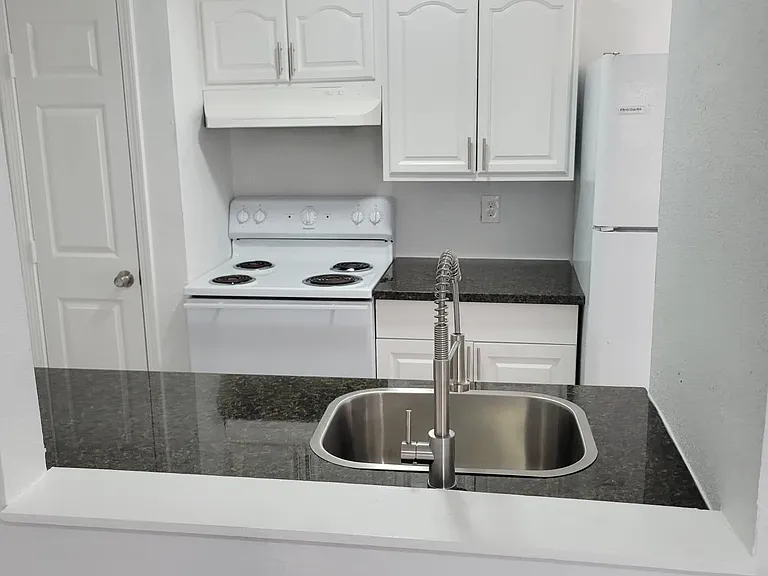 4525 Weaver Rd #15 — Photo 12