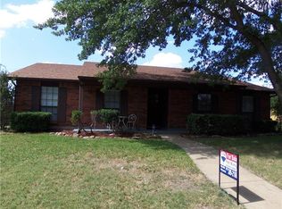 3469 Livingston Ln, Carrollton, TX 75007