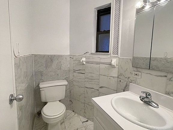 5th image of 333 E 84th St APT 2A