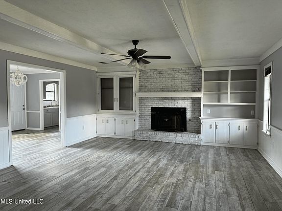 2nd image of 208 Casa Urbano Dr