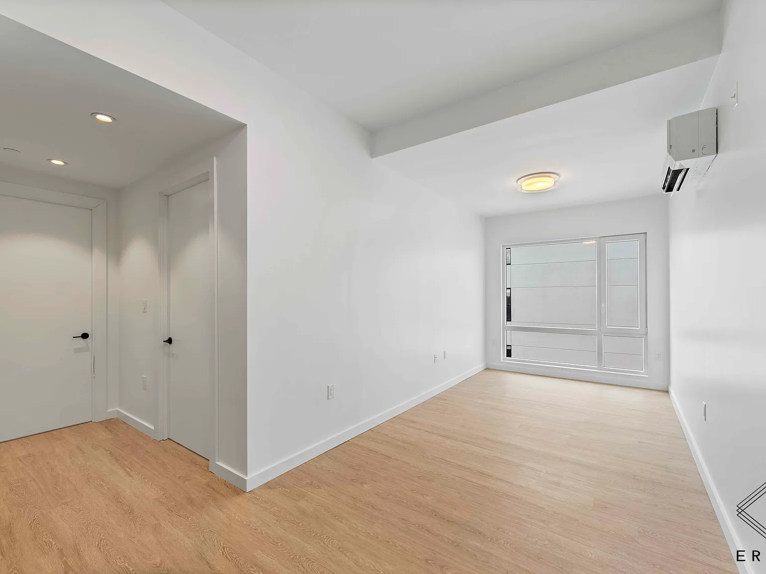 333 Linden Boulevard — Photo 4