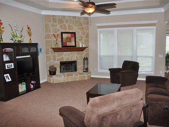 5th image of 435 Pompano Park Dr