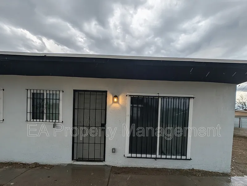 1 bed, 1.0 bath, 500 sqft, $1,050 — Photo 1