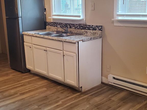 4th image of 1128 W Colorado Ave #15310770