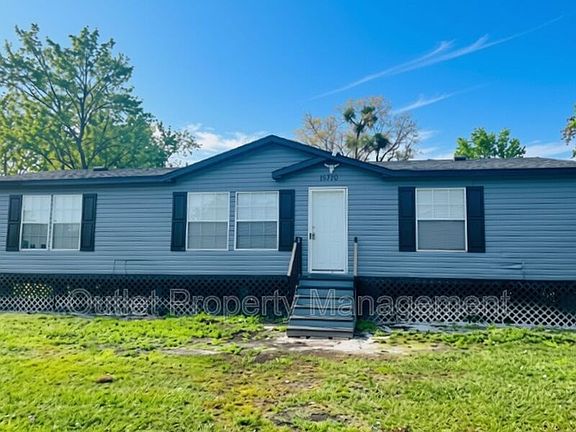 2nd image of 15710 Bermuda St