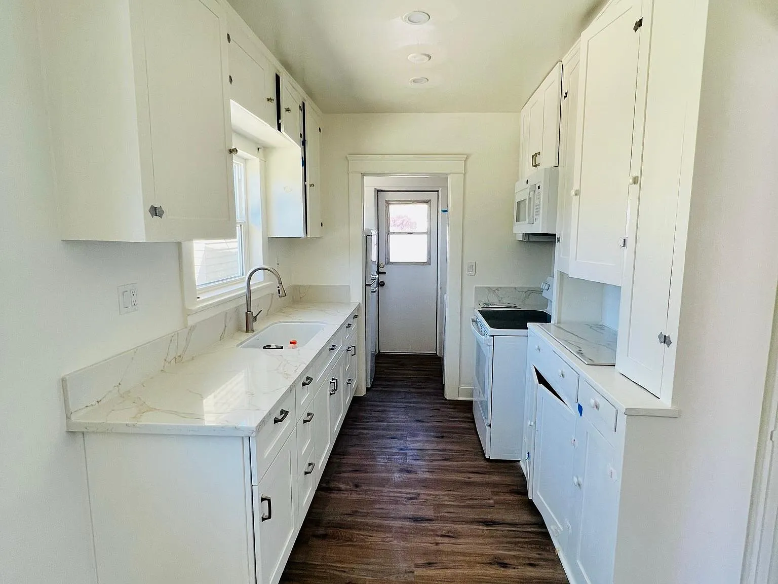 1 bed, 537 sqft, $2,495 — Photo 2
