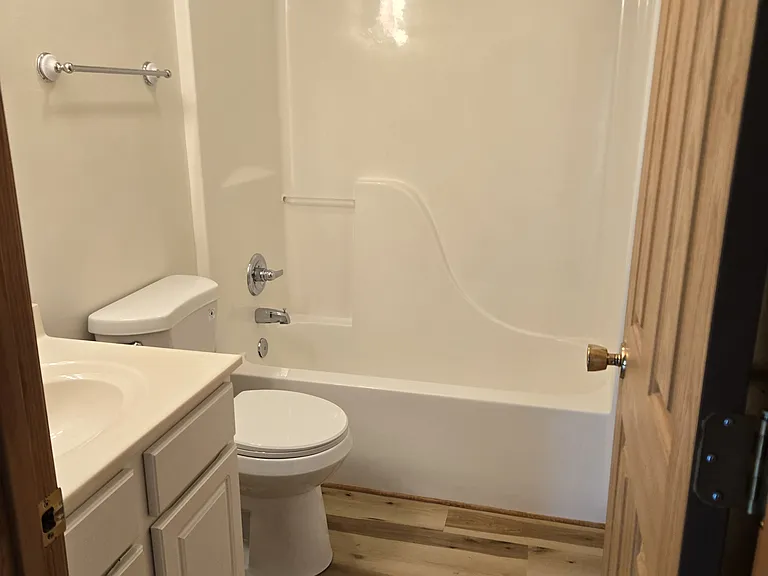 1204 W Missouri St — Photo 4