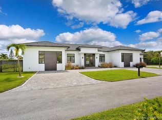 10914 SW 26th St, Miami, FL 33165