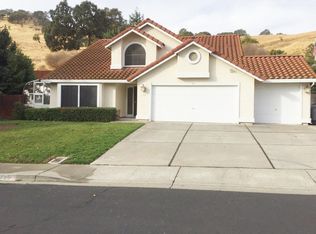 725 Rambleton Dr, Vacaville, CA 95688