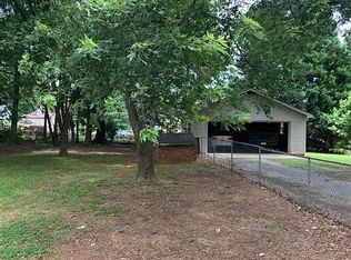 3420 Joseph Dr, Matthews, NC 28105