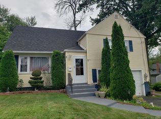 11 Bates St, Hartford, CT 06114