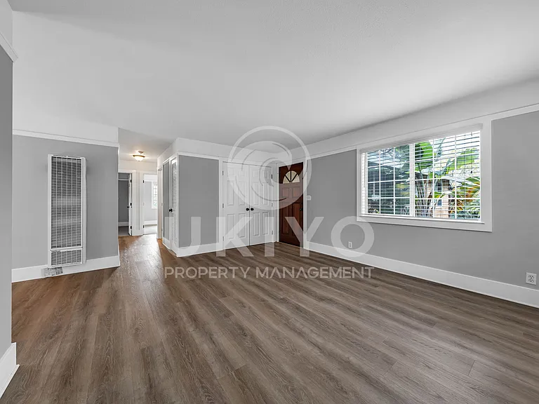 620 Alcatraz Ave #D — Photo 8