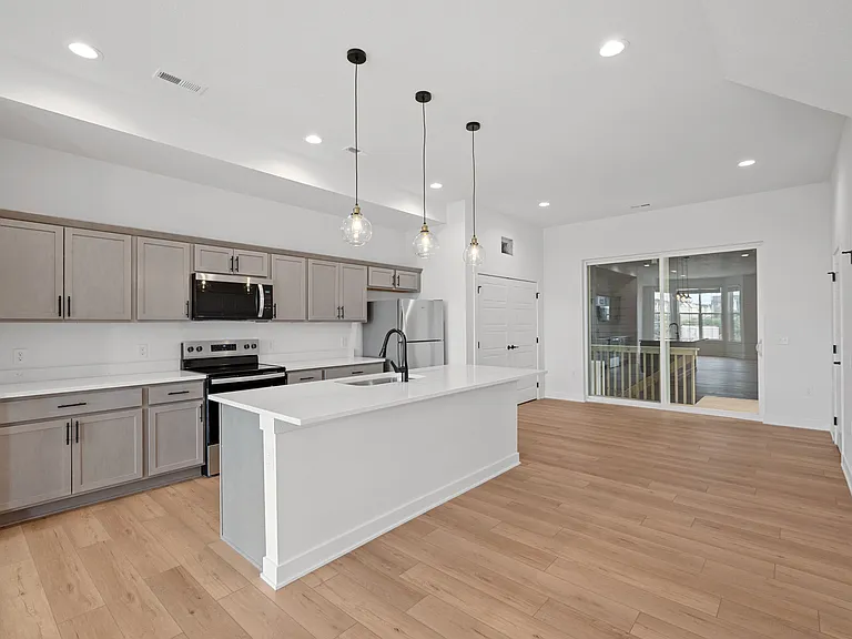 1204 SW Des Moines St — Photo 38