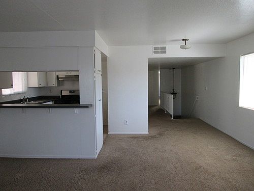 2nd image of 204 33rd St APT 2