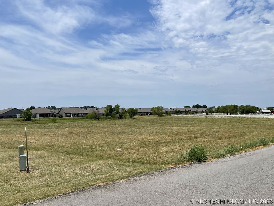 1st image of Chestnut Dr