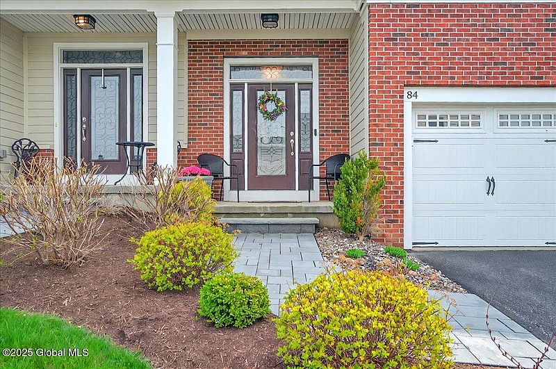 3rd image of 84 Cambridge Way