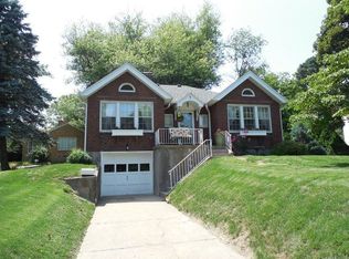 7 Cascade Ter, Burlington, IA 52601