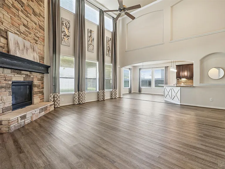 5035 Crystal Bluff Ct — Photo 5