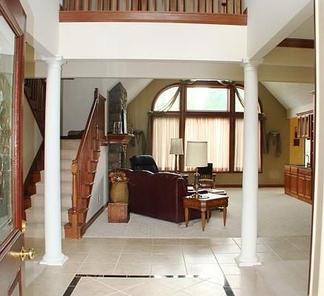 2 story foyer entry