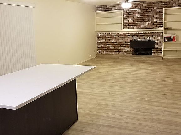 Kithchen and Familyroom