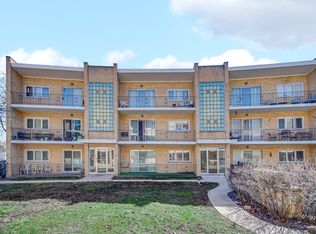 10336 S Pulaski Rd APT 202, Oak Lawn, IL 60453