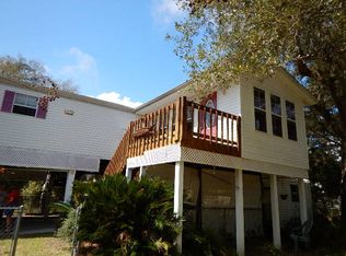 1715 Doyle Ct NE, Steinhatchee, FL 32359