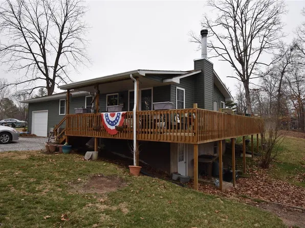 10859 Shining Trees Ln, Plainview, IL 62685