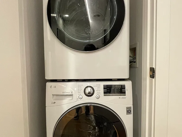50 Clarkson Ave #101 — Photo 6