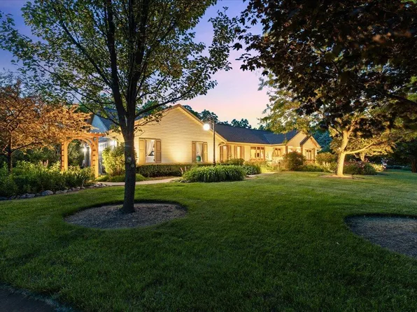 5280 Cherokee COURT, Hartford, WI 53027