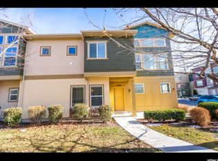 3758 W Periwinkle Dr, South Jordan, UT 84095