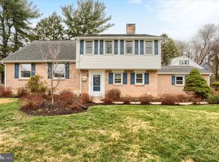 409 Blacklatch Ln, Camp Hill, PA 17011