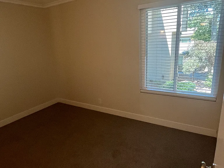 2724 Oak Rd #119 — Photo 38