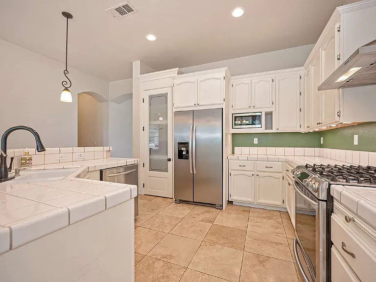 1690 Gill Dr — Photo 14