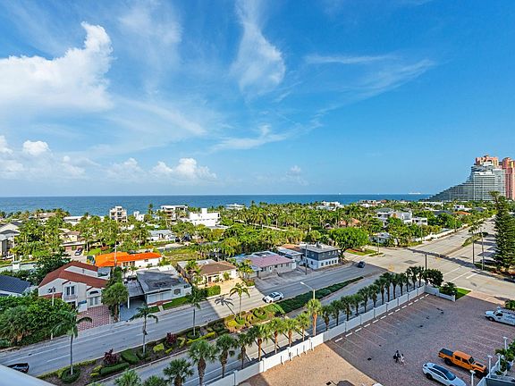 4th image of 2715 N Ocean Boulevard #9C