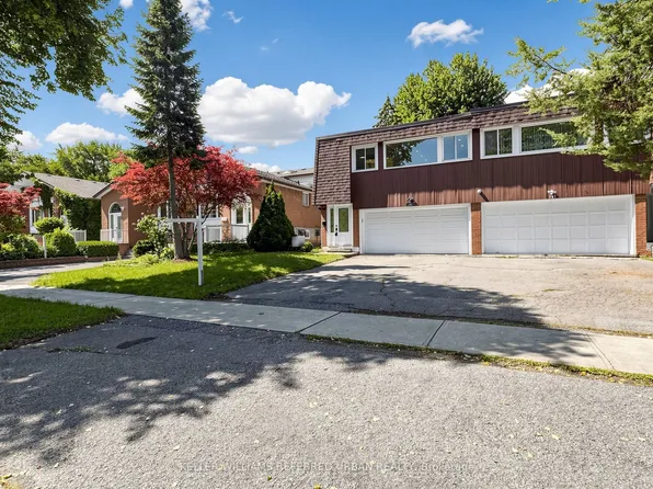 143 Silas Hill Dr, Toronto, ON M2J 2X8